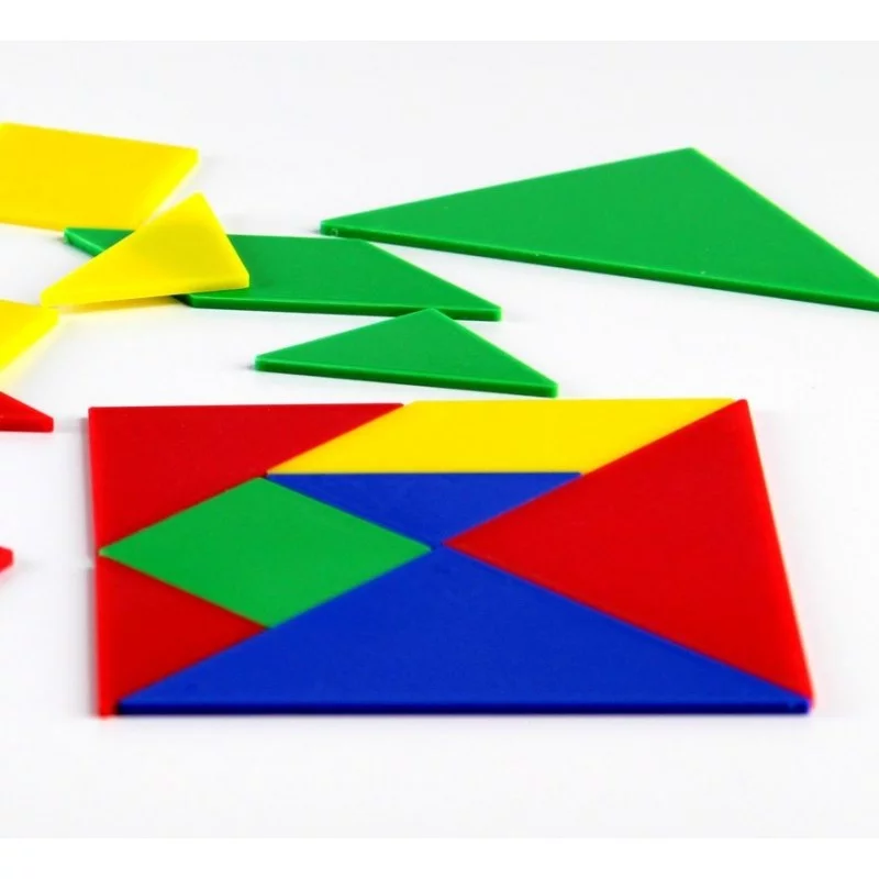 Lot de 4 Tangrams en 4 couleurs - Le tangram constitue à la fois un jeu de  logique et un outil mathématique.